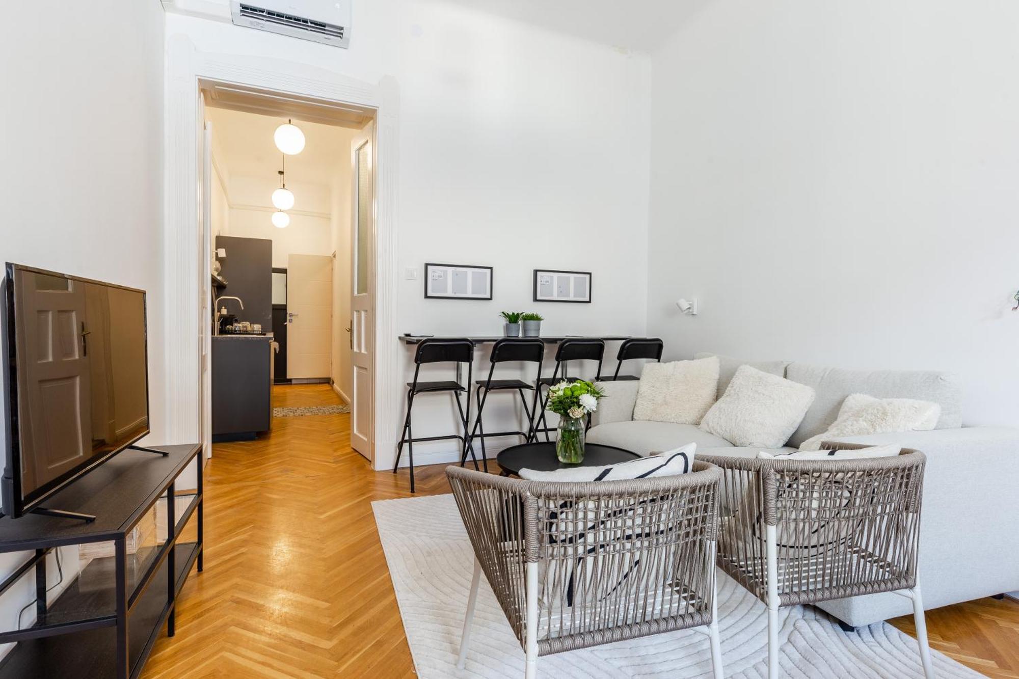 Tas Apartments Будапеща Екстериор снимка