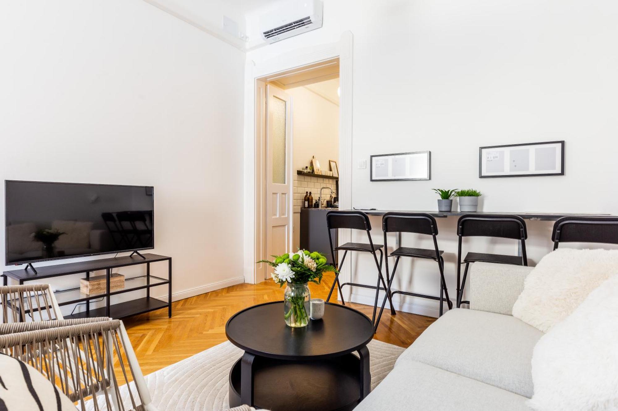 Tas Apartments Будапеща Екстериор снимка